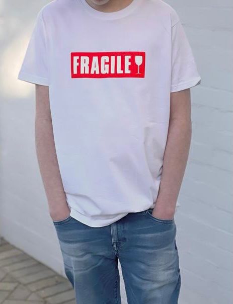 T-shirt FRAGILE à vendre, neuf